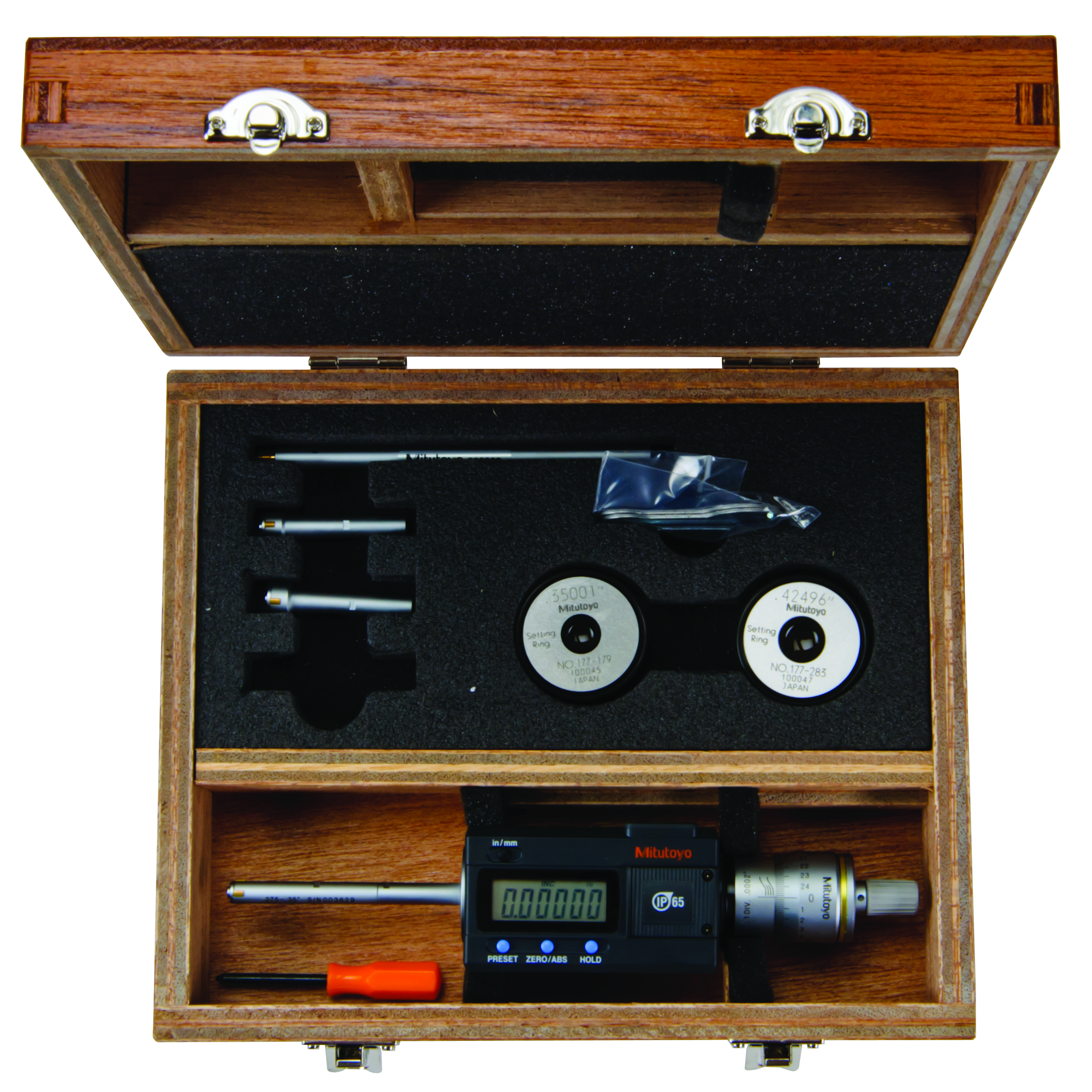 Mitutoyo, 468-976, Digimatic holtest, 3-point internal micrometer, .275-.5in/6.925-12.7mm range, .275-.35in, .35-.425in, .425-.5in individual range, .35 in diameter, .425 in diameter setting rings included, with extension rod